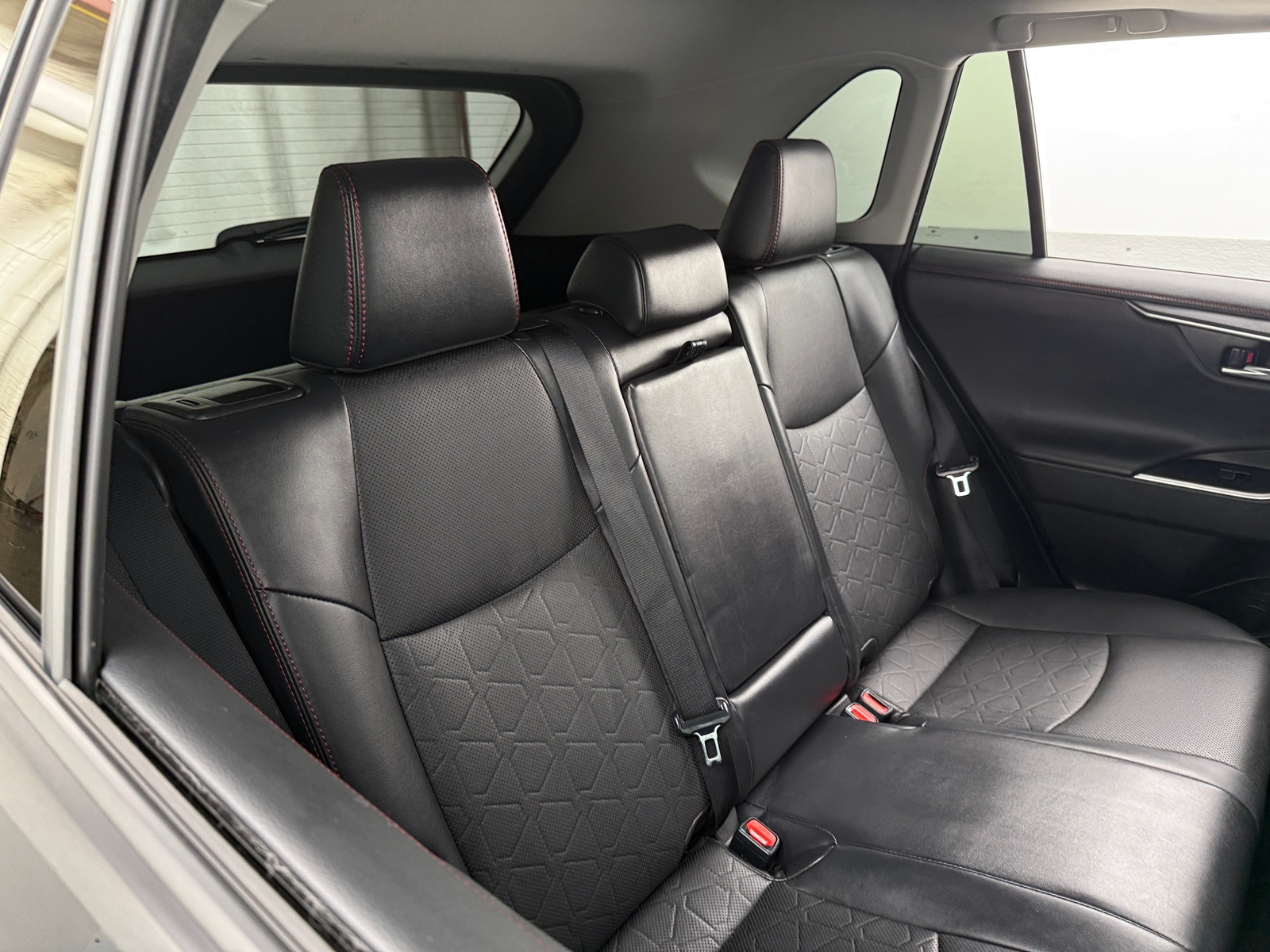 Thumbnail: 2022 Toyota RAV4 - 6