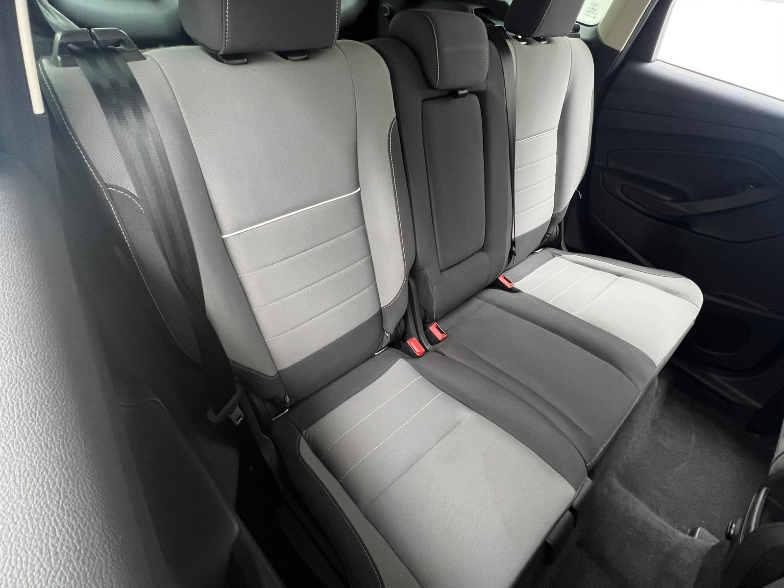 Thumbnail: 2015 Ford Escape - 6