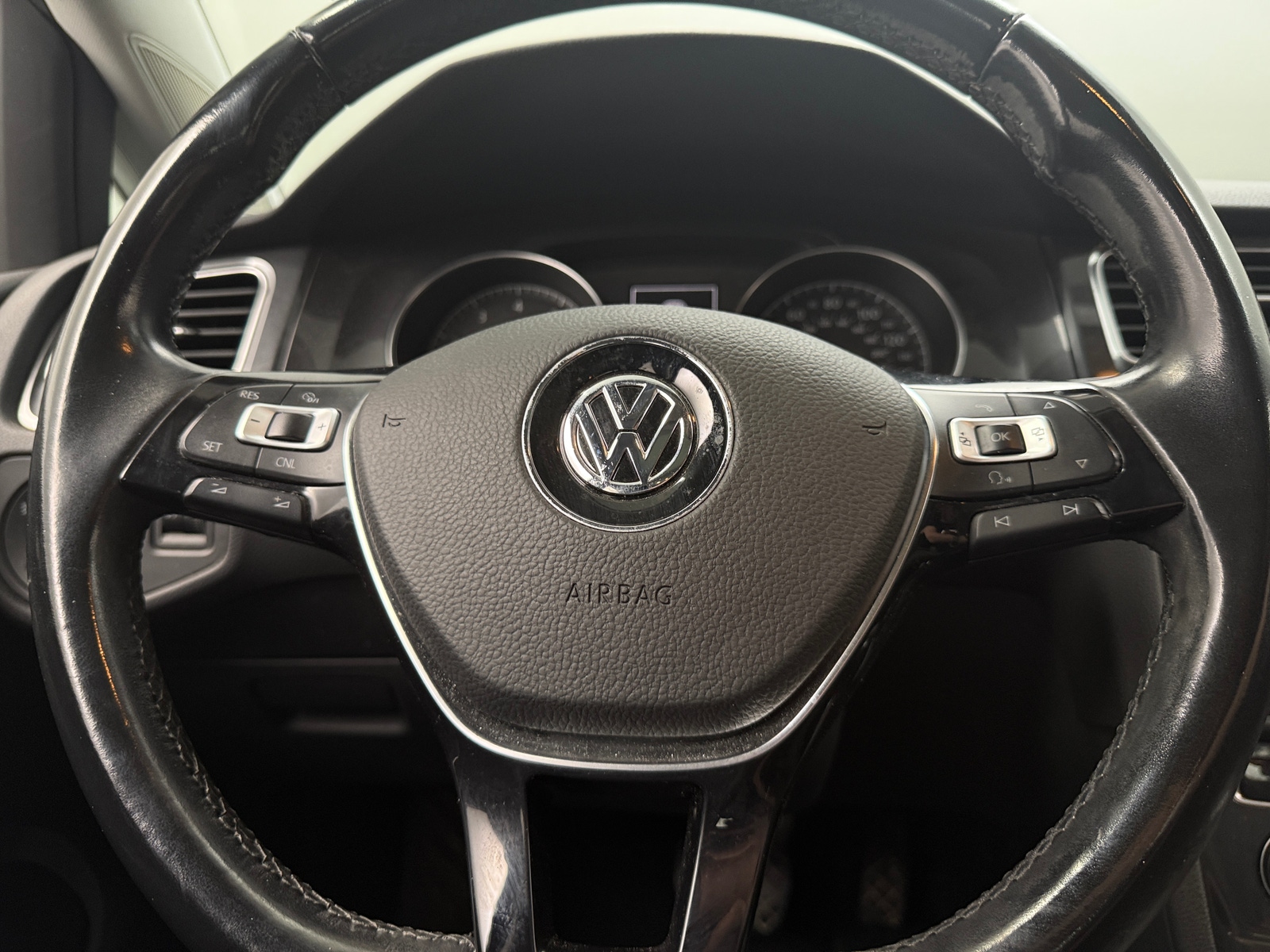 Thumbnail: 2018 Volkswagen Golf - 4
