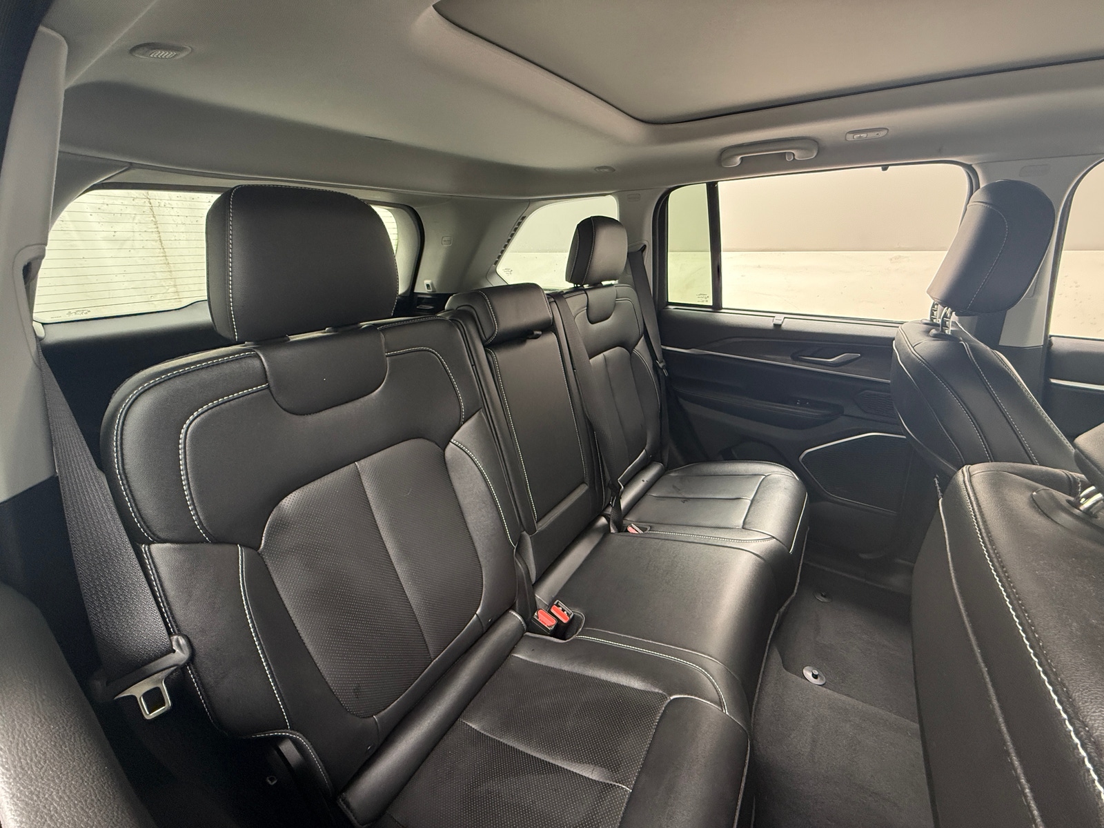 Thumbnail: 2023 Jeep Grand Cherokee - 5