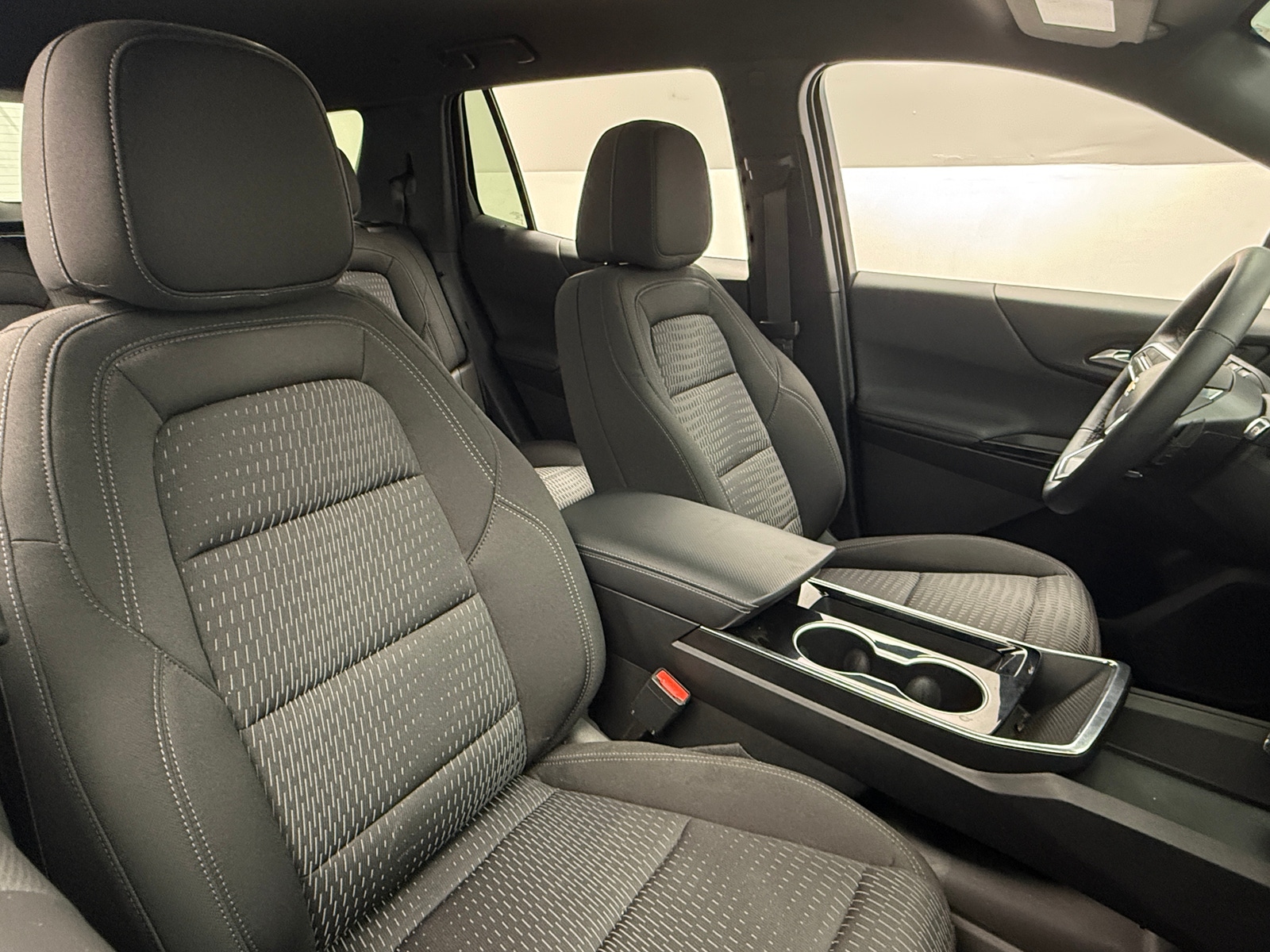 Thumbnail: 2025 Chevrolet Equinox - 2