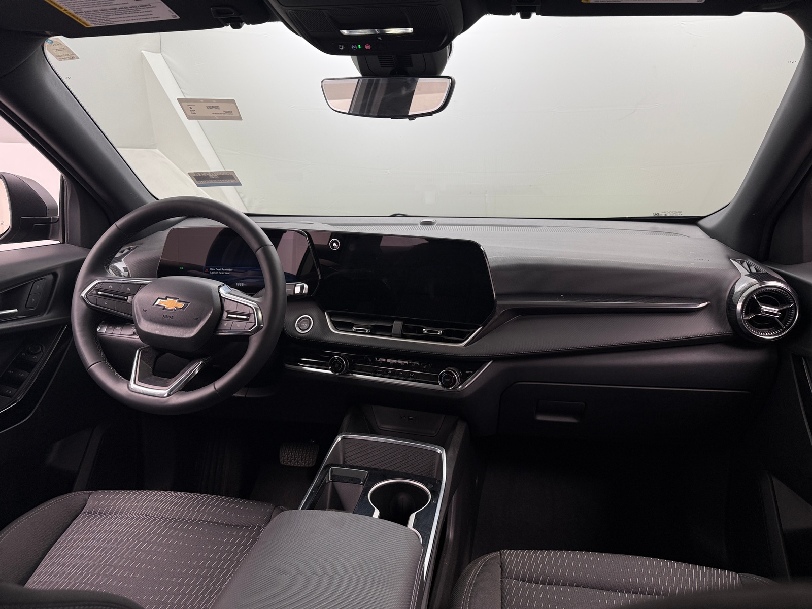 Thumbnail: 2025 Chevrolet Equinox - 3