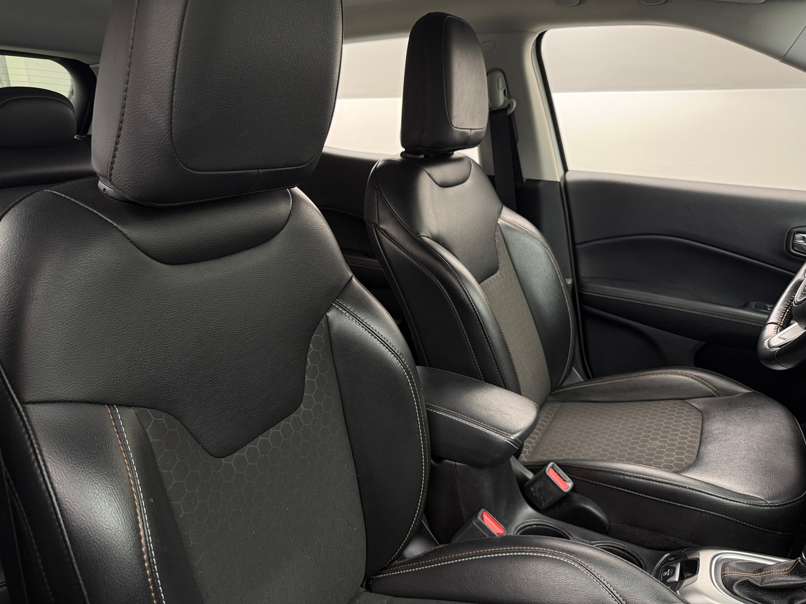 Thumbnail: 2020 Jeep Compass - 2