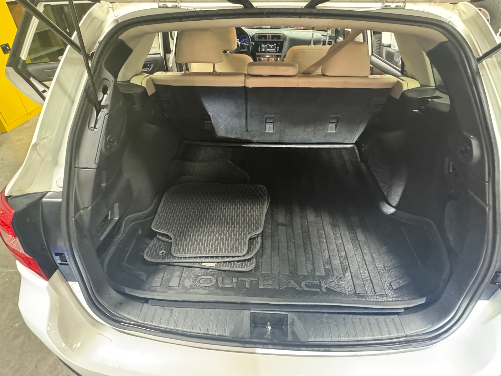 Thumbnail: 2016 Subaru Outback - 6