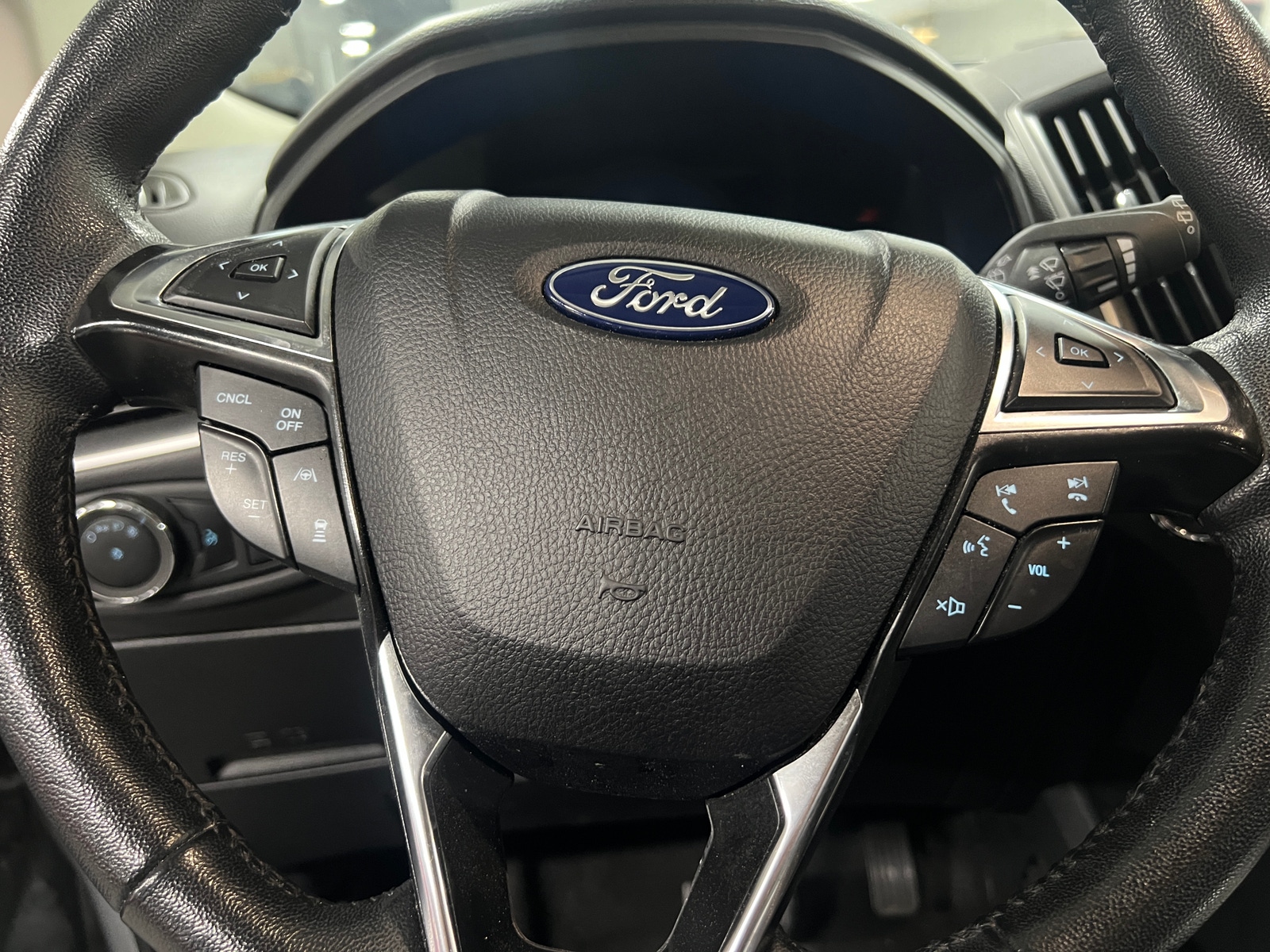 Thumbnail: 2024 Ford Edge - 5