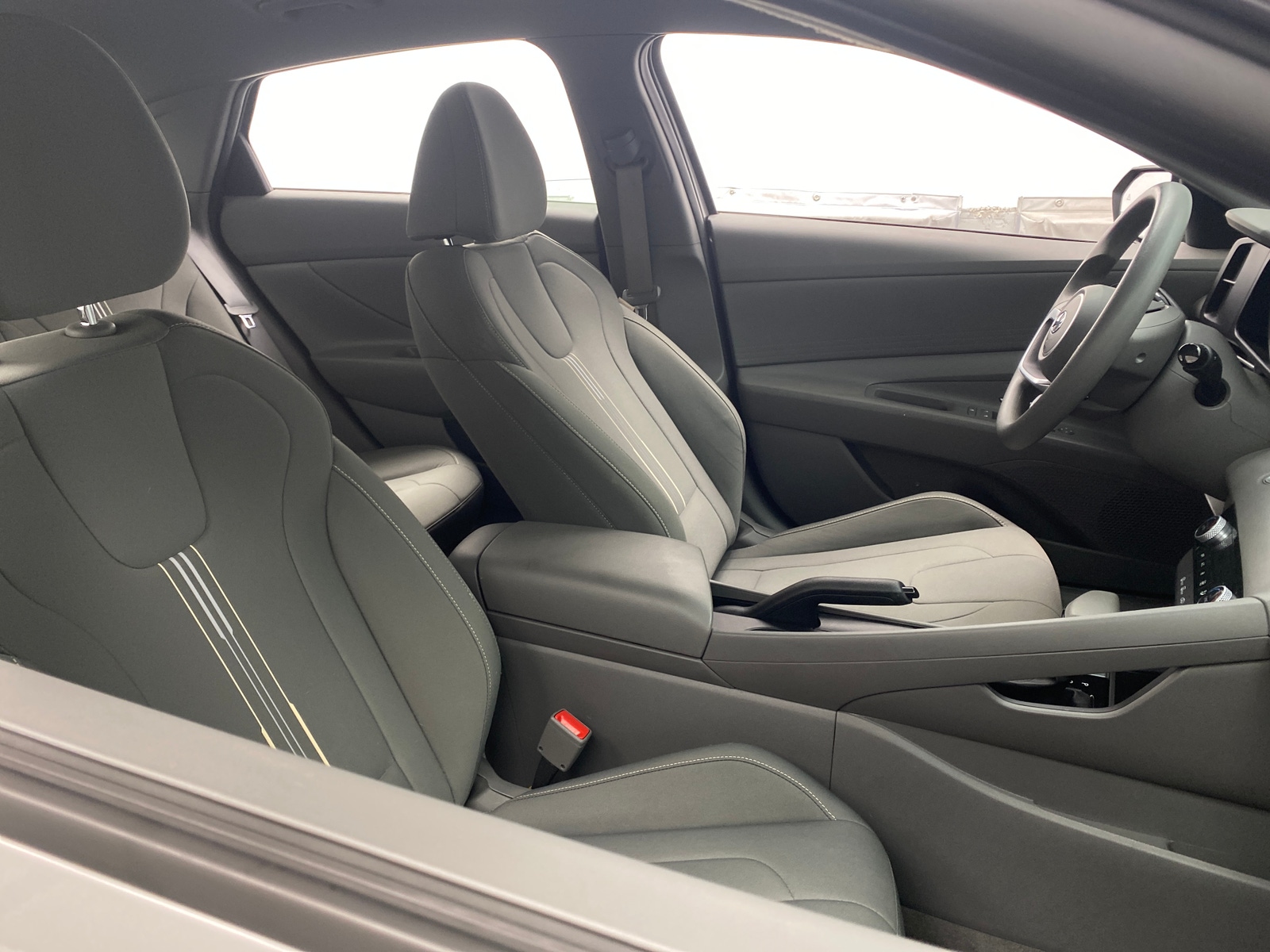 Thumbnail: 2023 Hyundai Elantra - 2