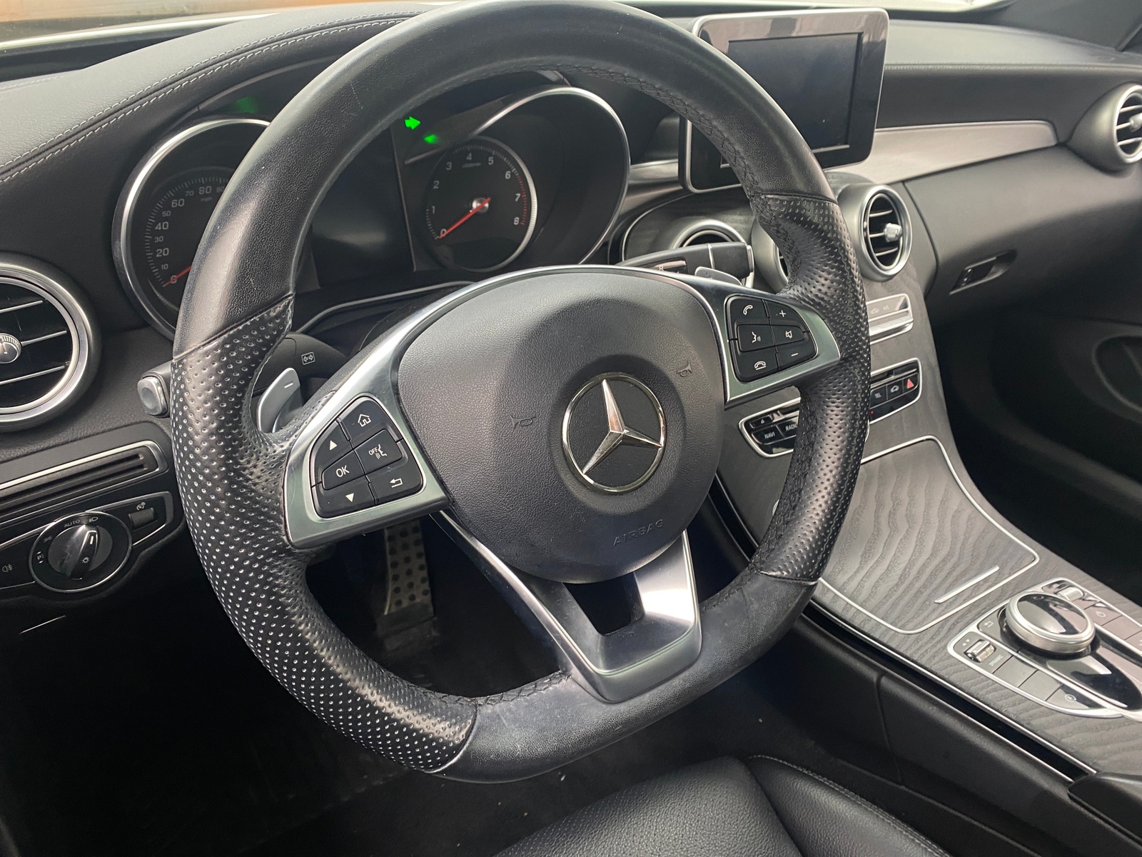 Thumbnail: 2017 Mercedes-Benz C-Class - 3