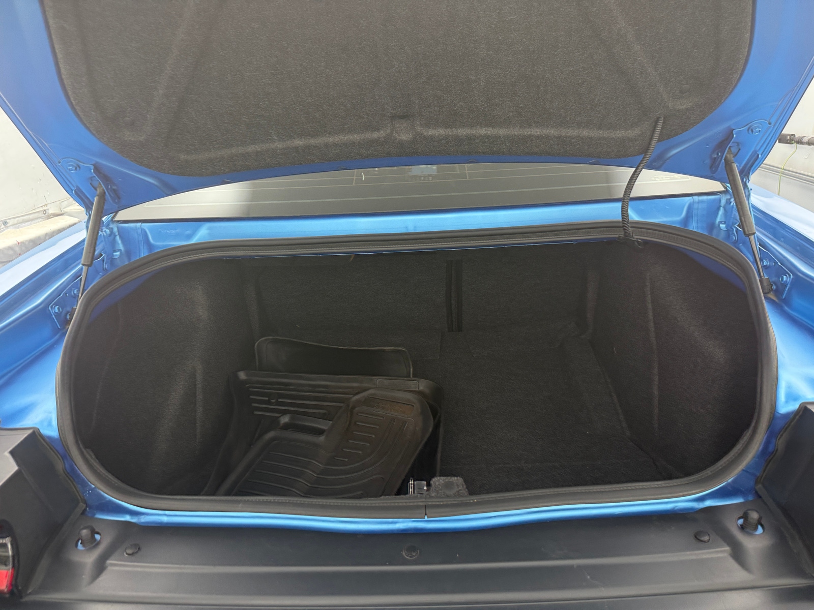 Thumbnail: 2016 Dodge Challenger - 4