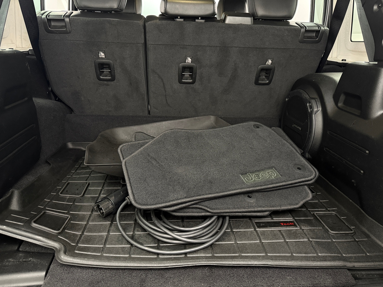 Thumbnail: 2021 Jeep Wrangler - 6