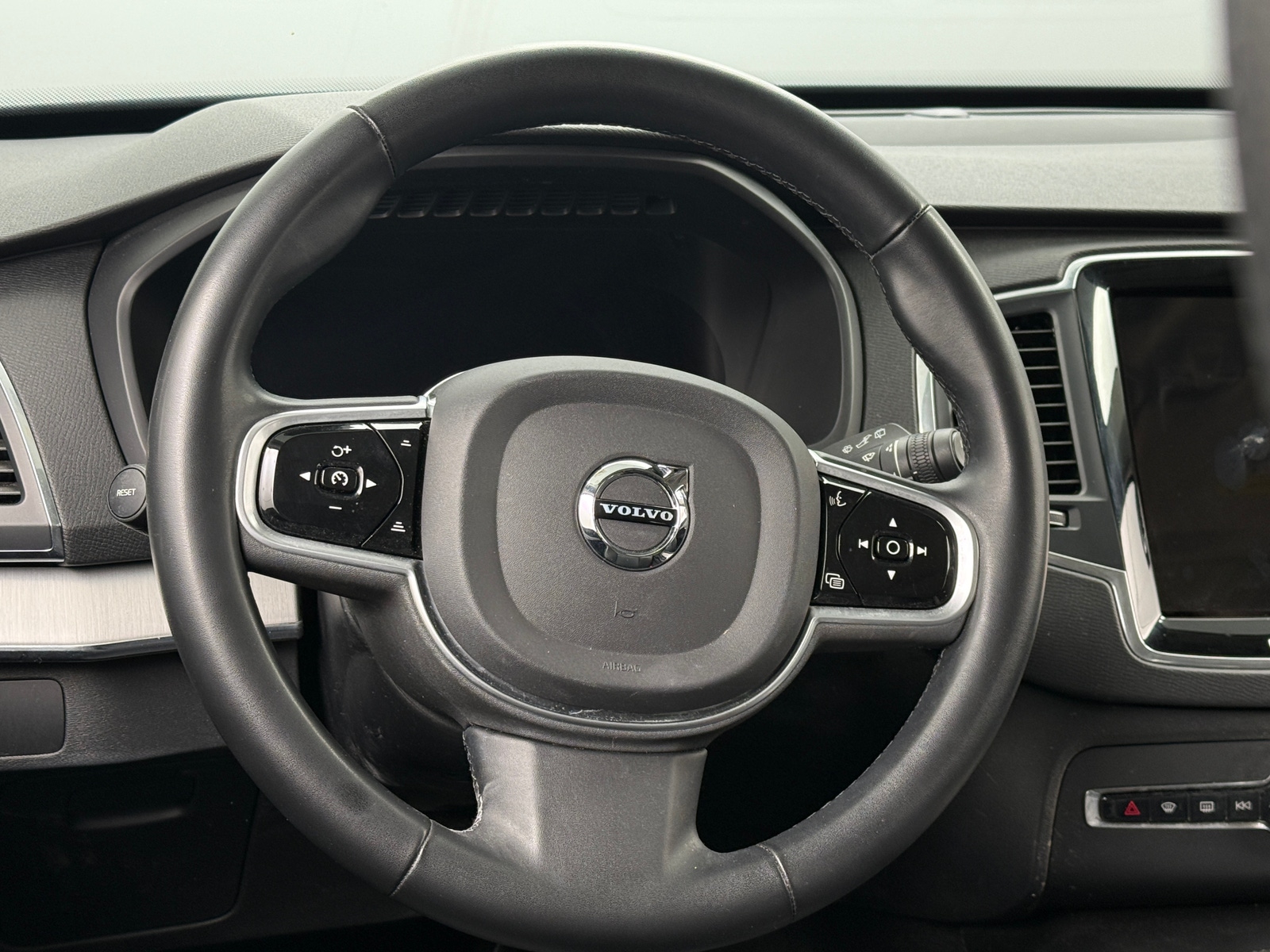 Thumbnail: 2023 Volvo XC90 - 4