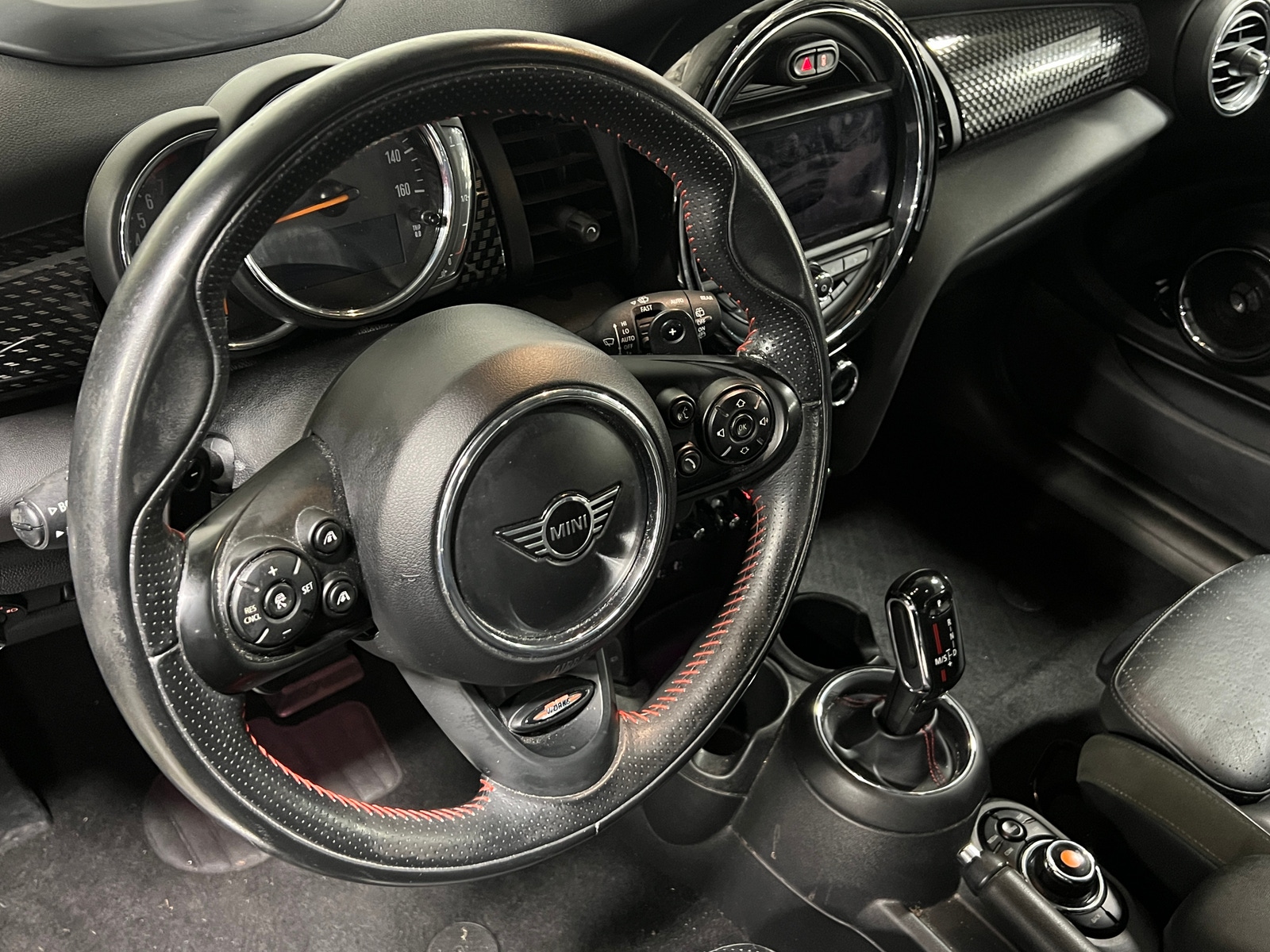 Thumbnail: 2020 MINI Cooper Hardtop - 4