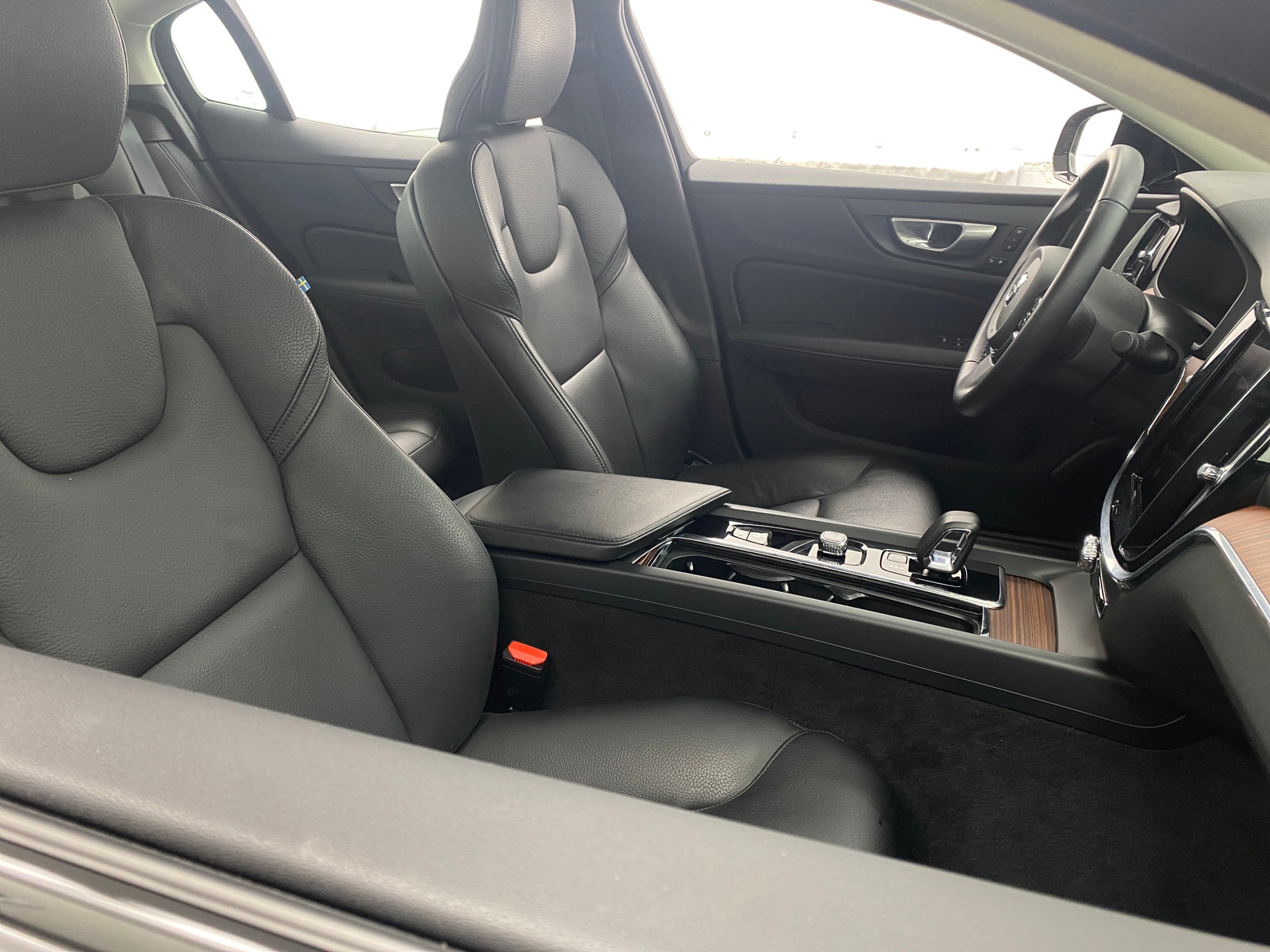 Thumbnail: 2024 Volvo S60 - 2