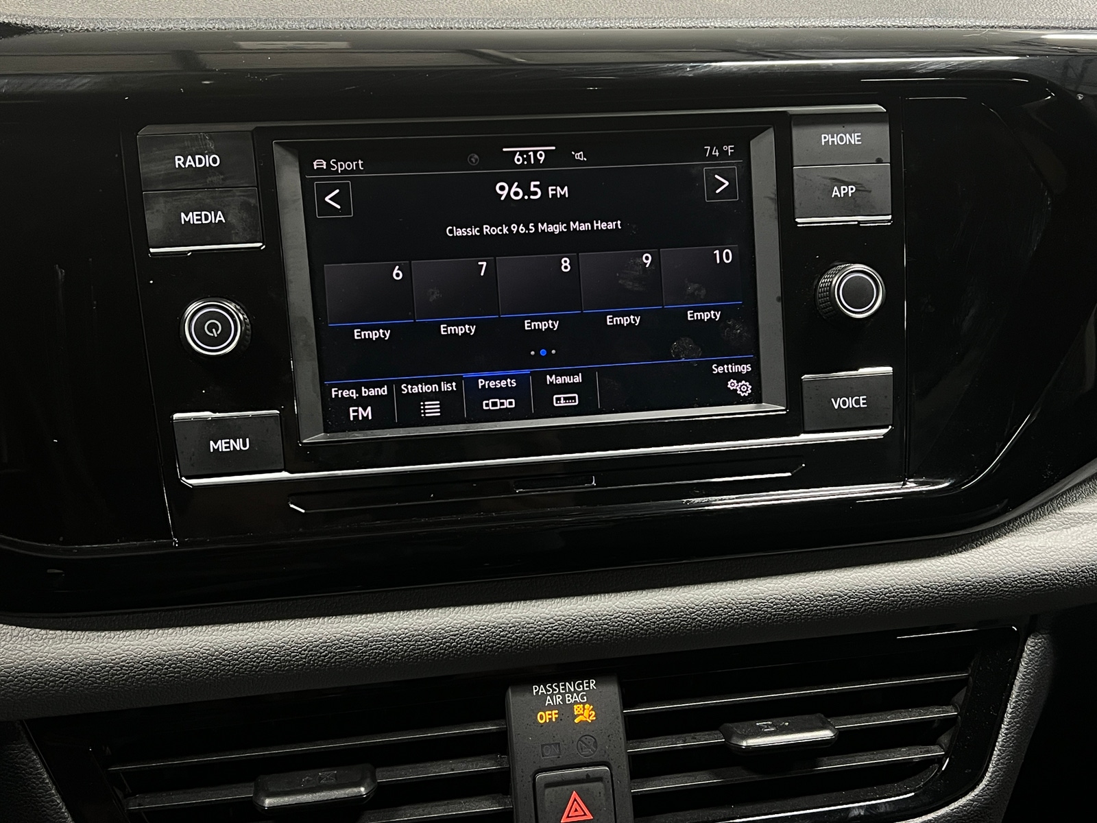 Thumbnail: 2024 Volkswagen Taos - 4