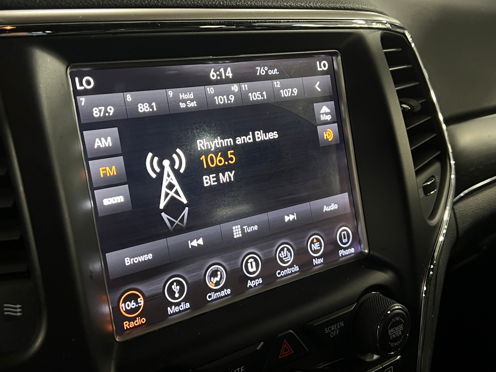 Thumbnail: 2018 Jeep Grand Cherokee - 3