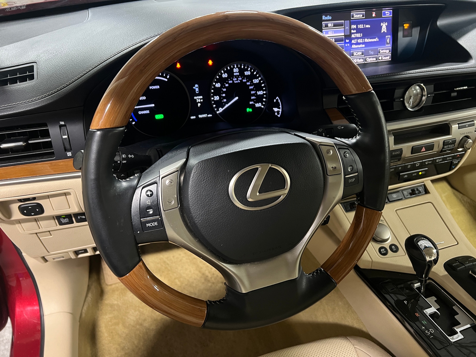 Thumbnail: 2015 Lexus ES - 4