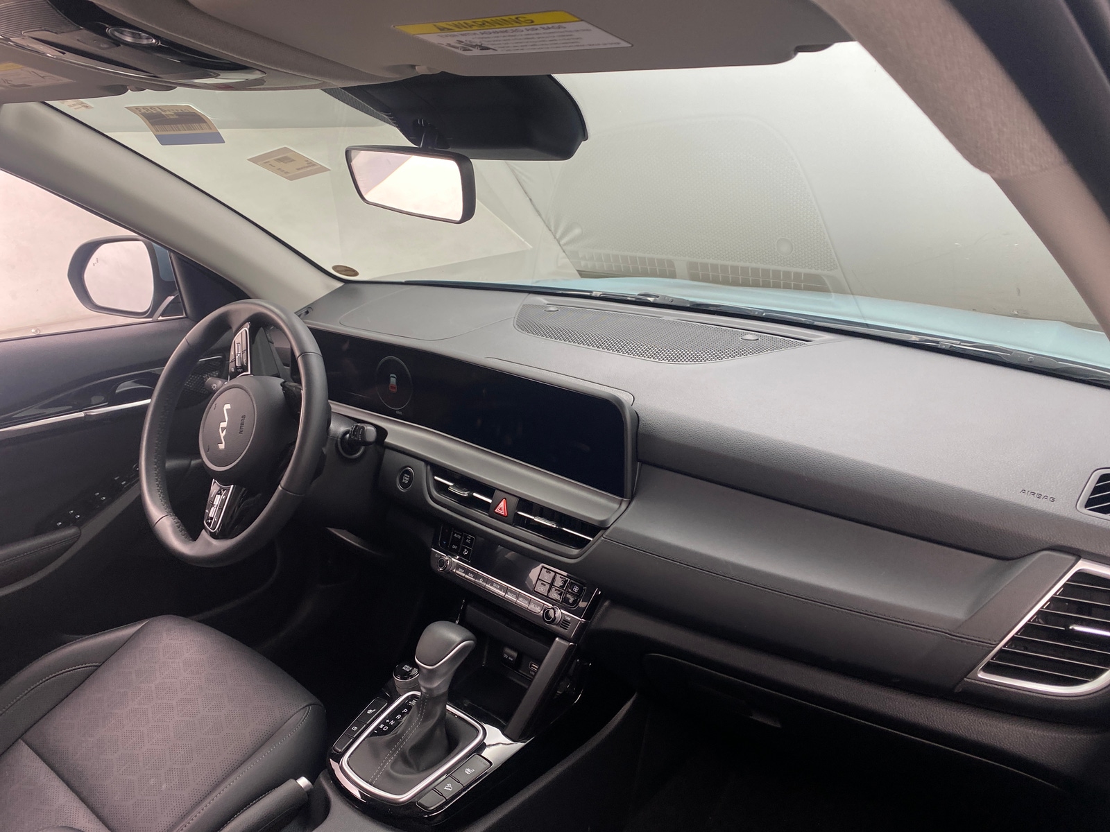 Thumbnail: 2024 Kia Seltos - 2