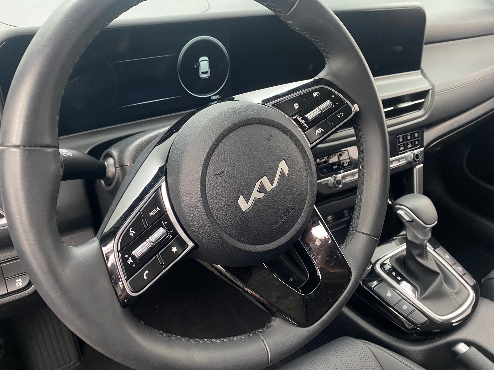 Thumbnail: 2024 Kia Seltos - 4