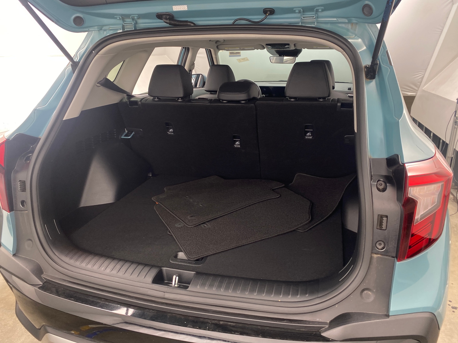 Thumbnail: 2024 Kia Seltos - 6