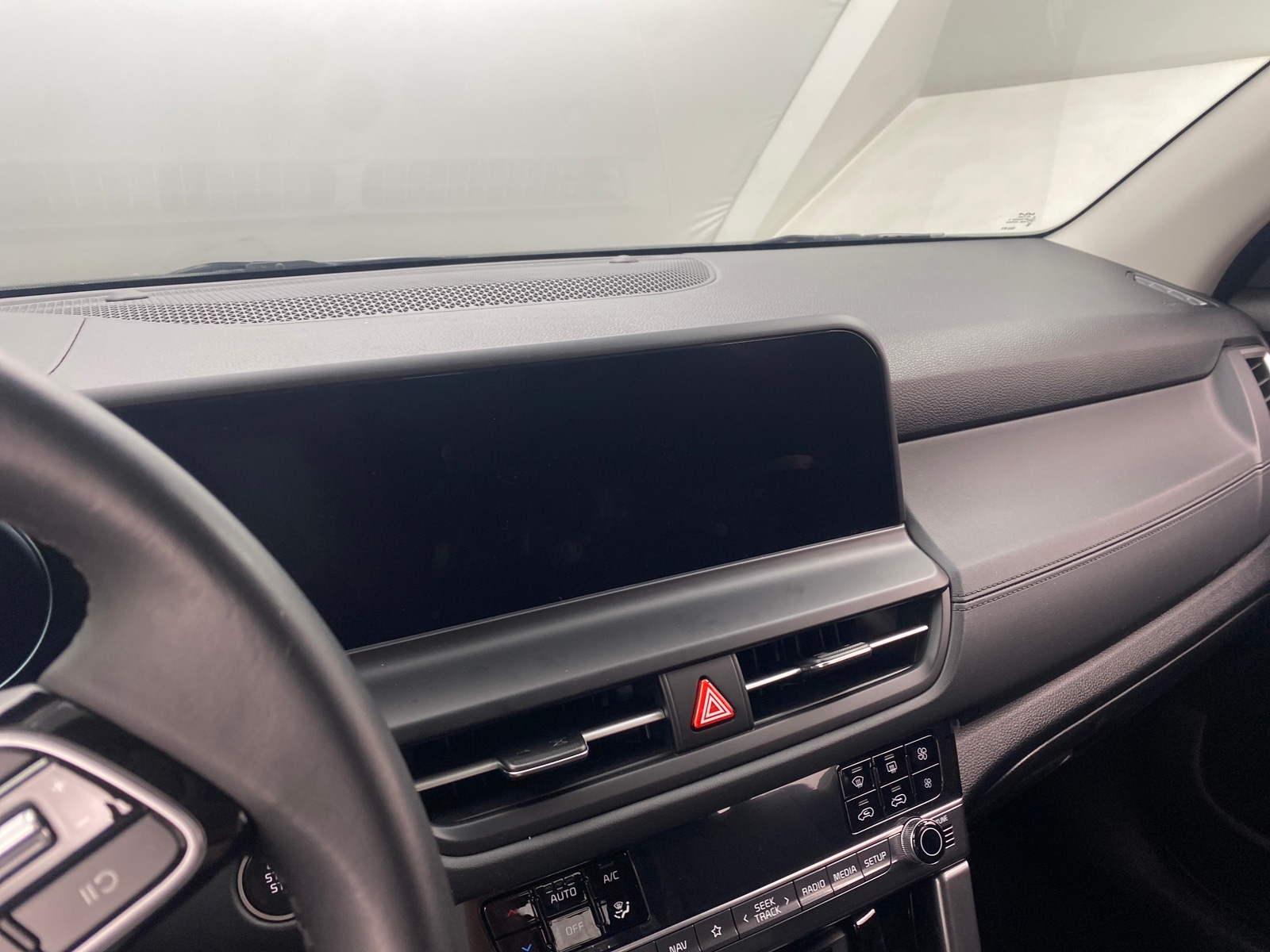 Thumbnail: 2024 Kia Seltos - 3