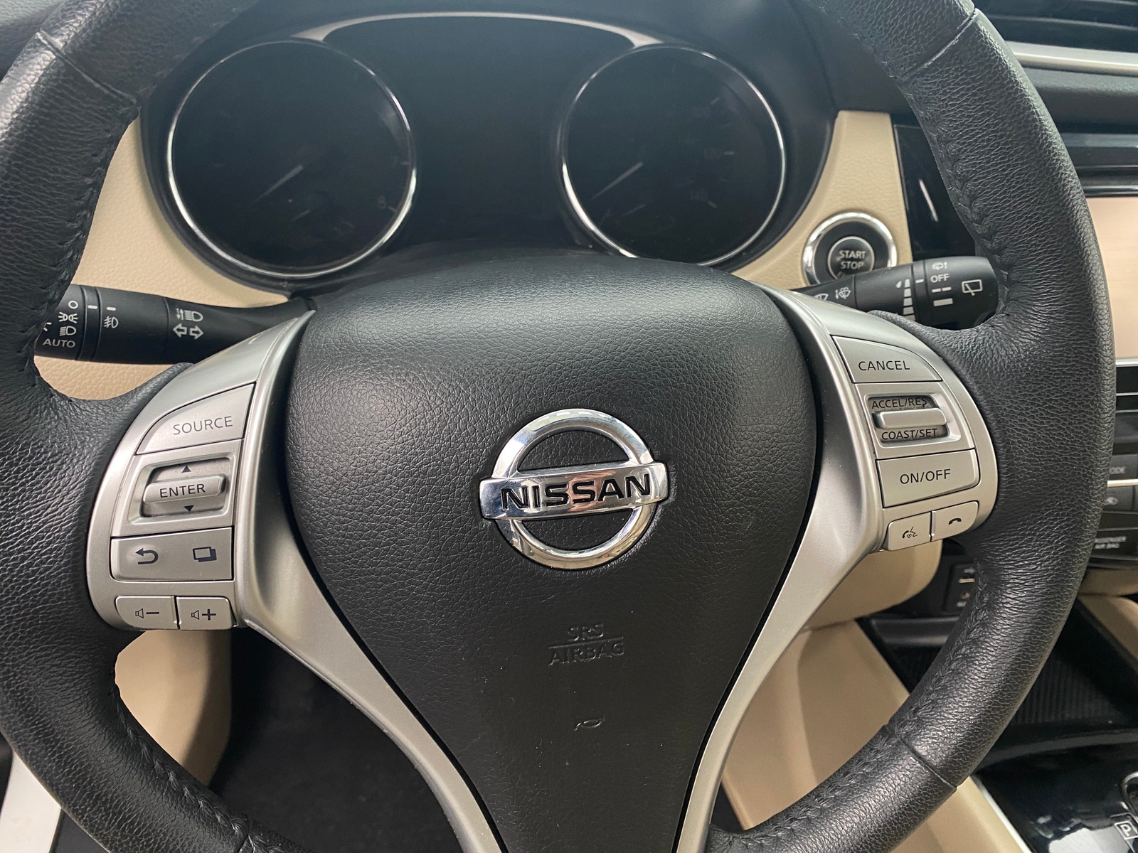 Thumbnail: 2016 Nissan Rogue - 4