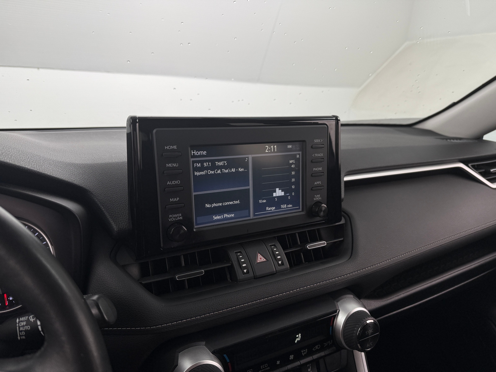 Thumbnail: 2019 Toyota RAV4 - 3