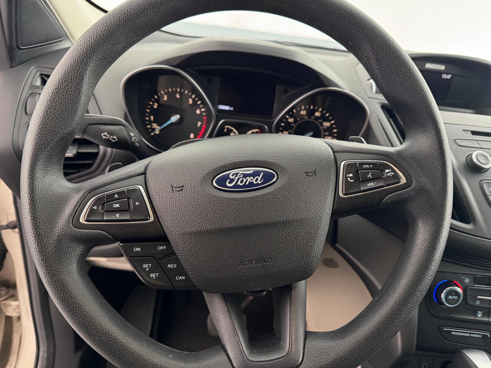 Thumbnail: 2017 Ford Escape - 5