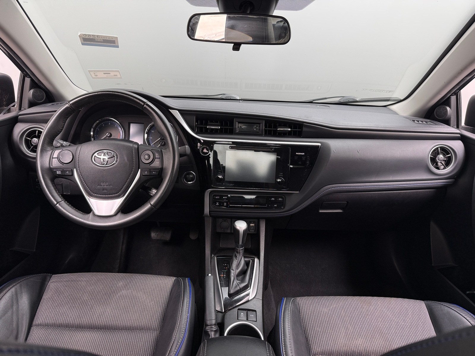 Thumbnail: 2017 Toyota Corolla - 3