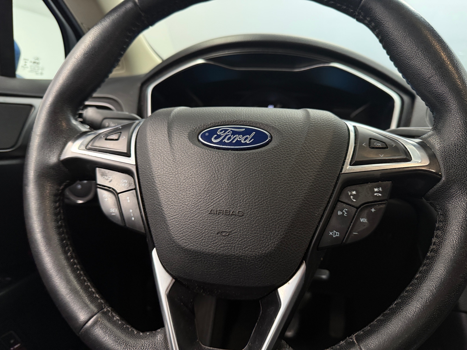 Thumbnail: 2019 Ford Fusion - 4