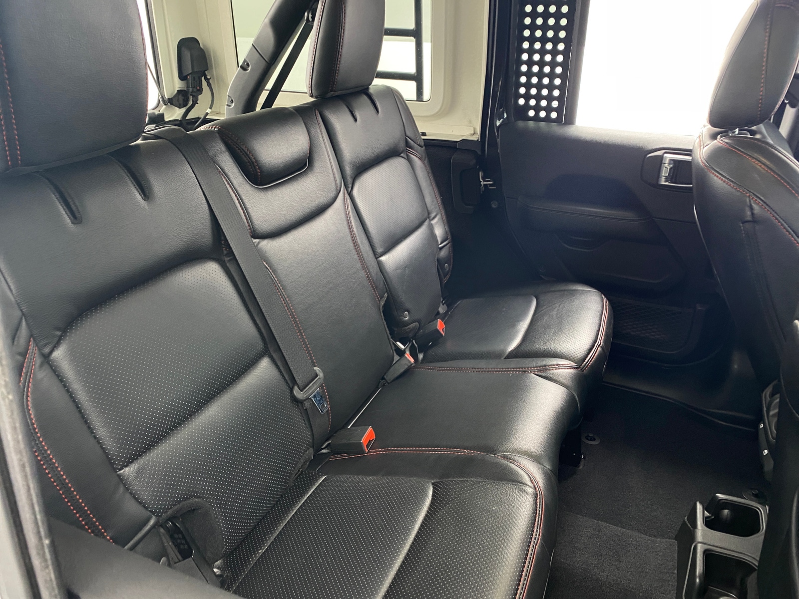 Thumbnail: 2021 Jeep Wrangler - 6