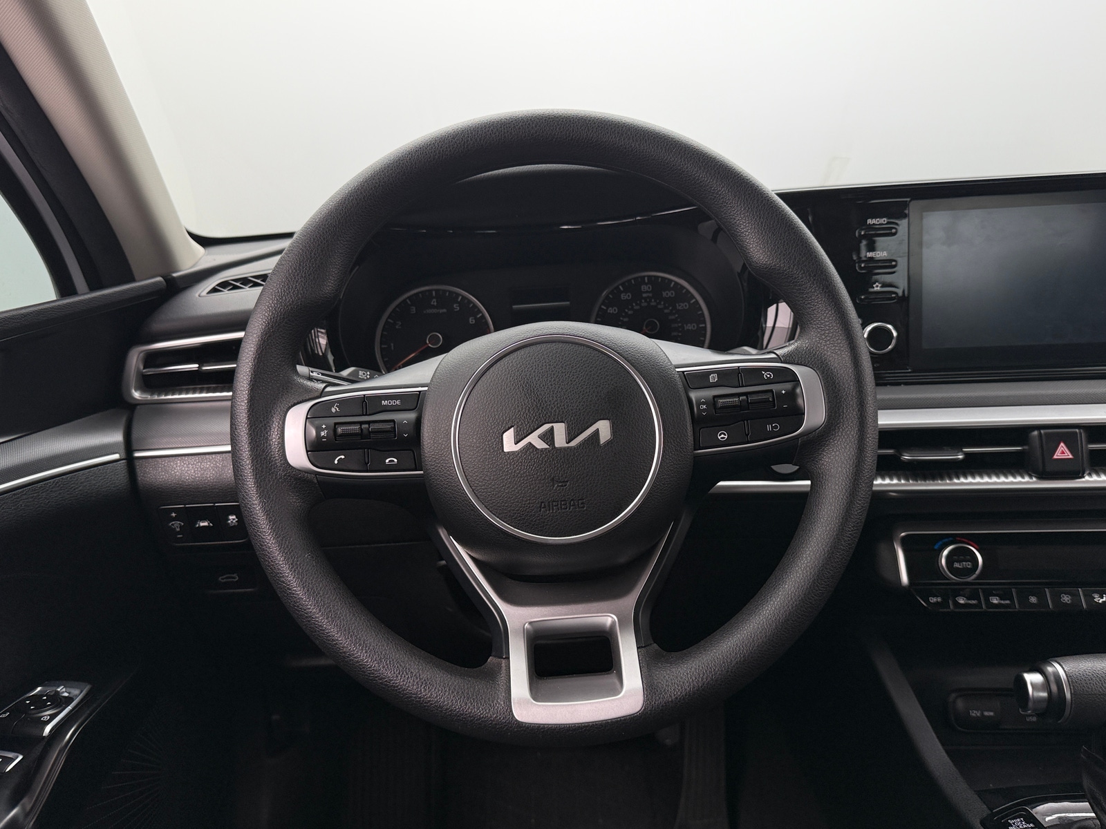 Thumbnail: 2023 Kia K5 - 5
