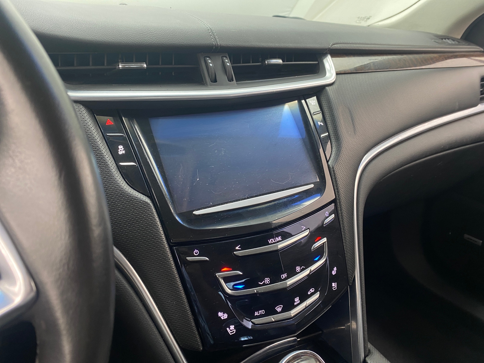 Thumbnail: 2015 Cadillac XTS - 3