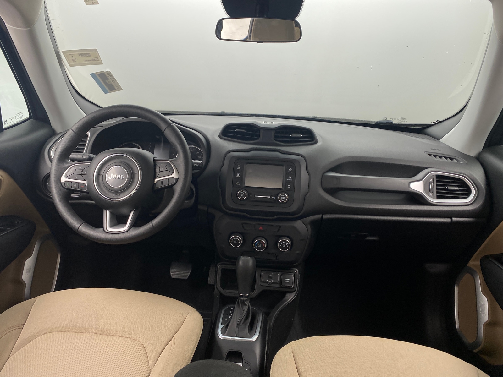 Thumbnail: 2019 Jeep Renegade - 3