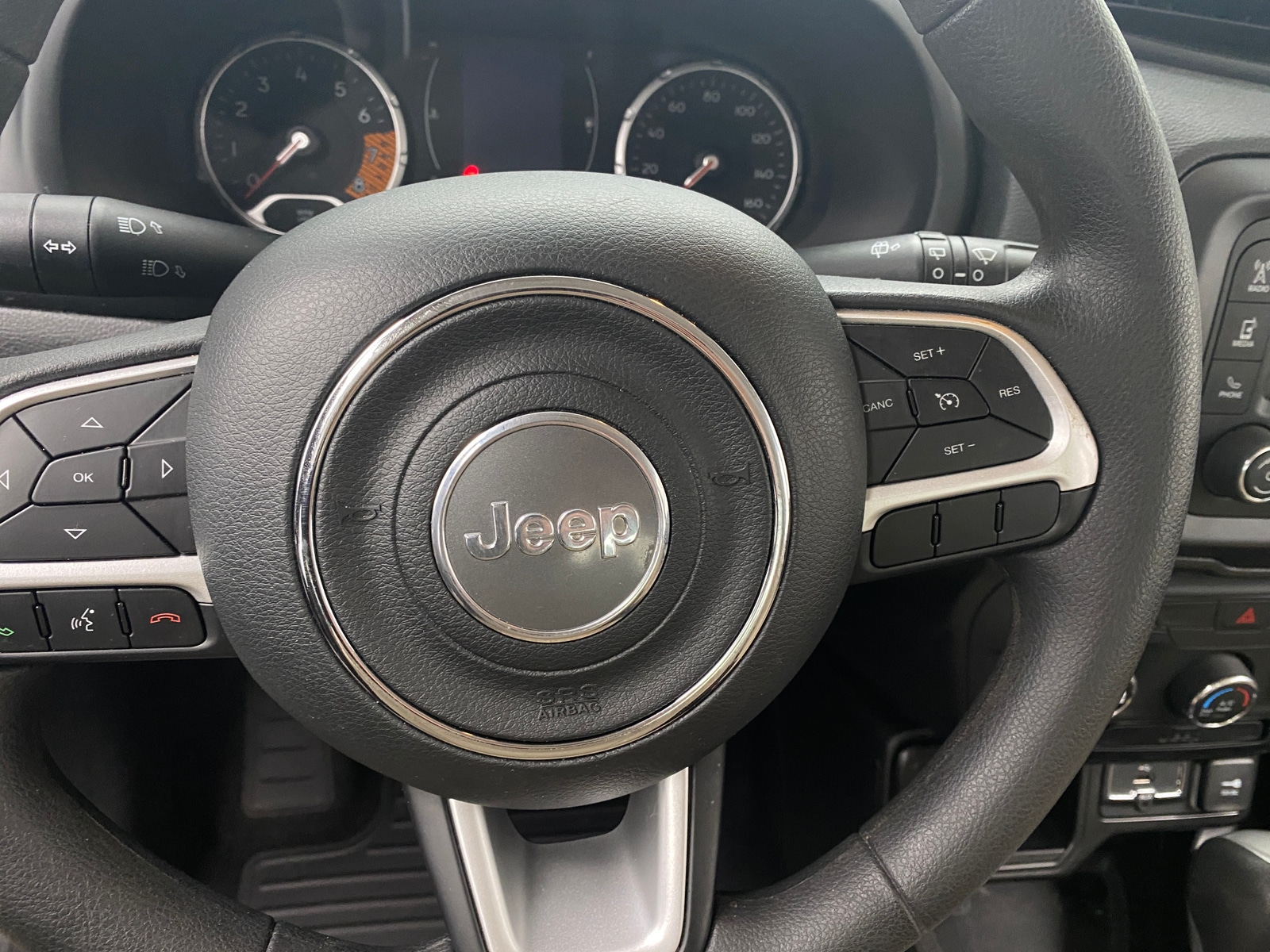 Thumbnail: 2019 Jeep Renegade - 5