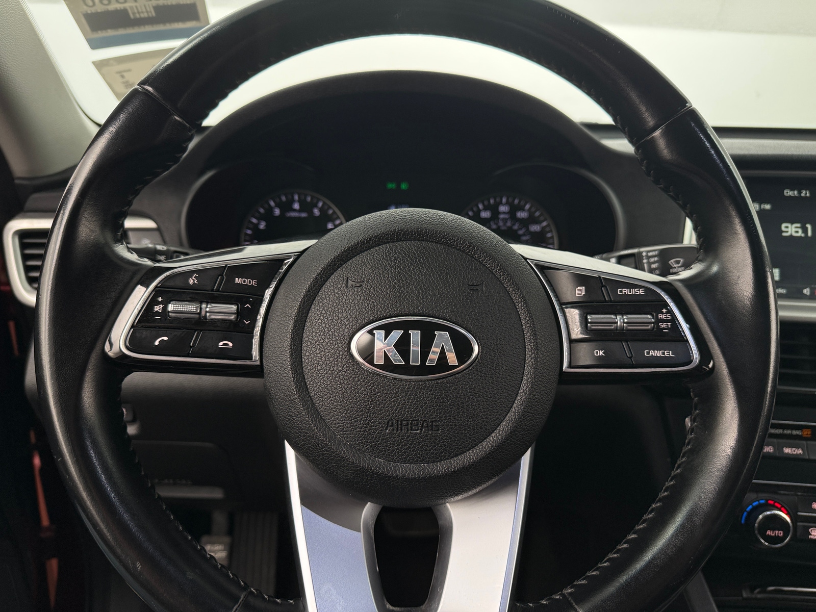 Thumbnail: 2019 Kia Optima - 4