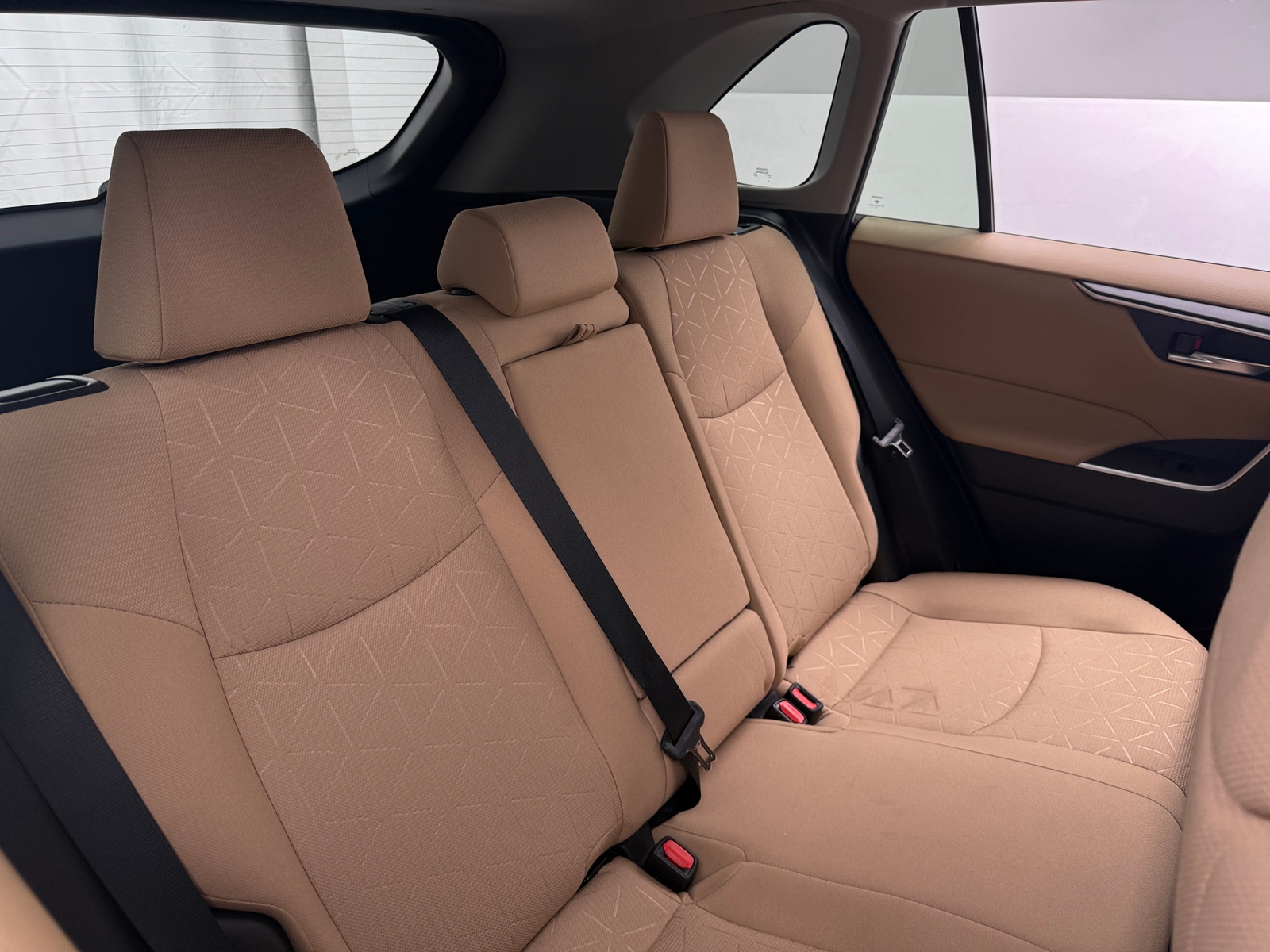 Thumbnail: 2021 Toyota RAV4 - 6