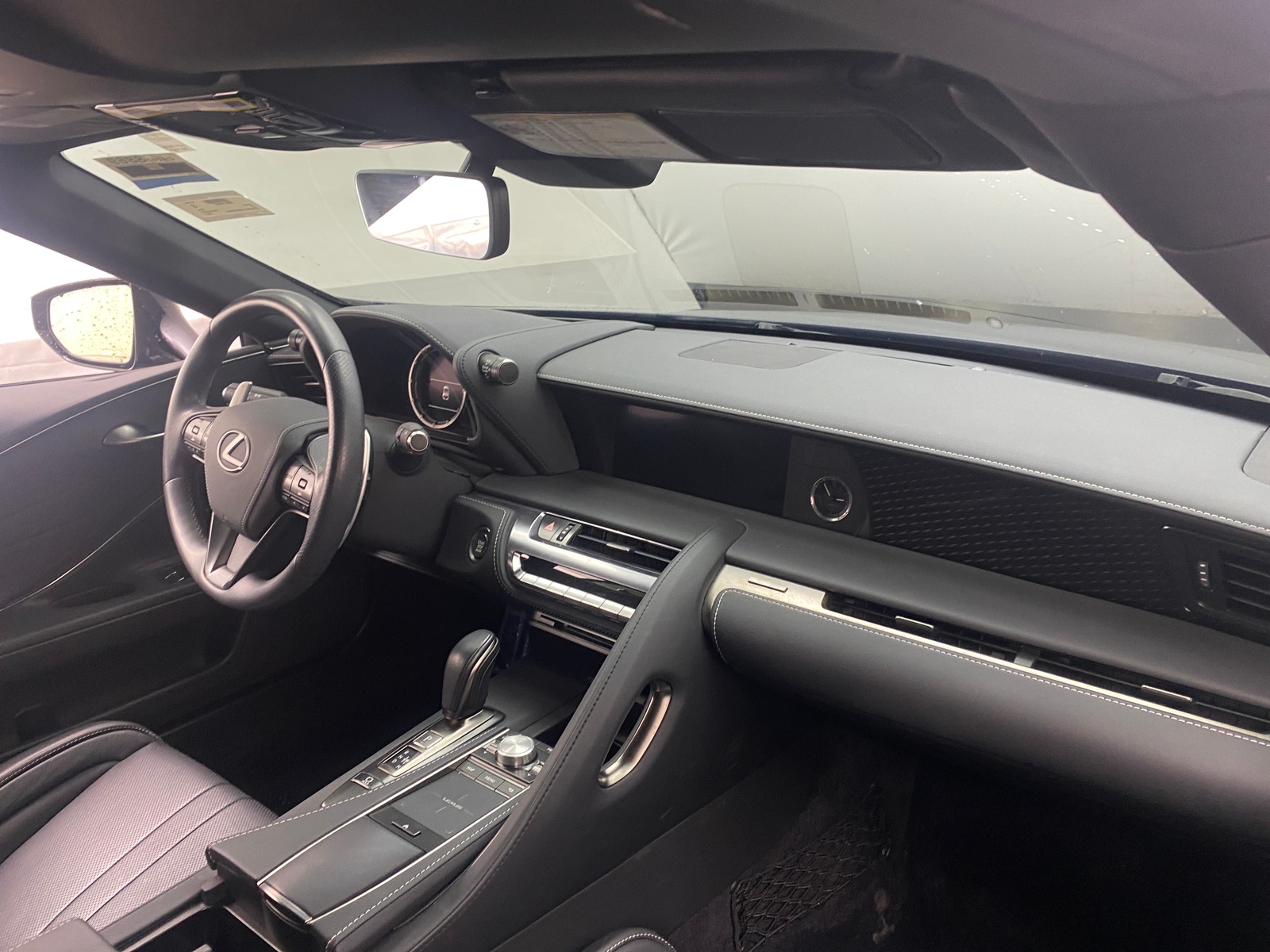 Thumbnail: 2021 Lexus LC - 2