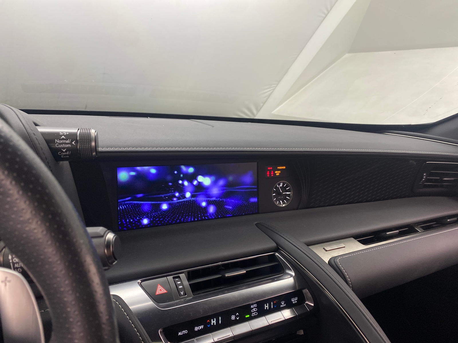 Thumbnail: 2021 Lexus LC - 3