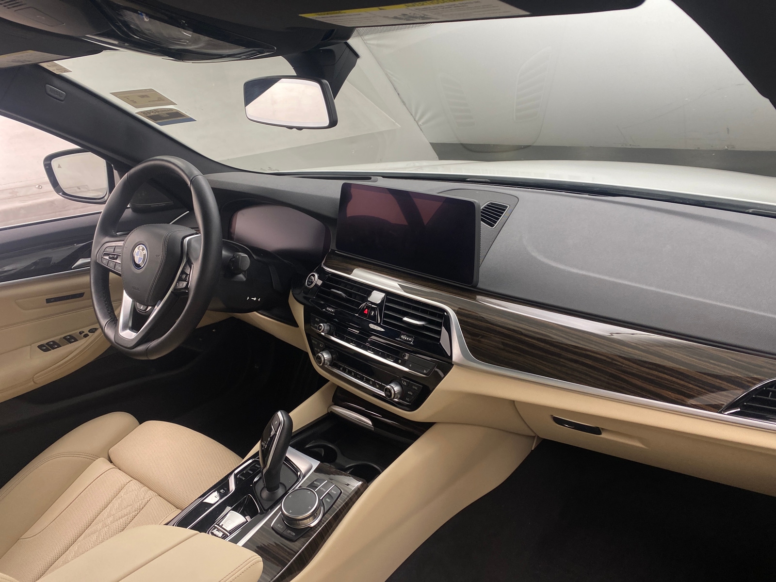 Thumbnail: 2023 BMW 5 Series - 2