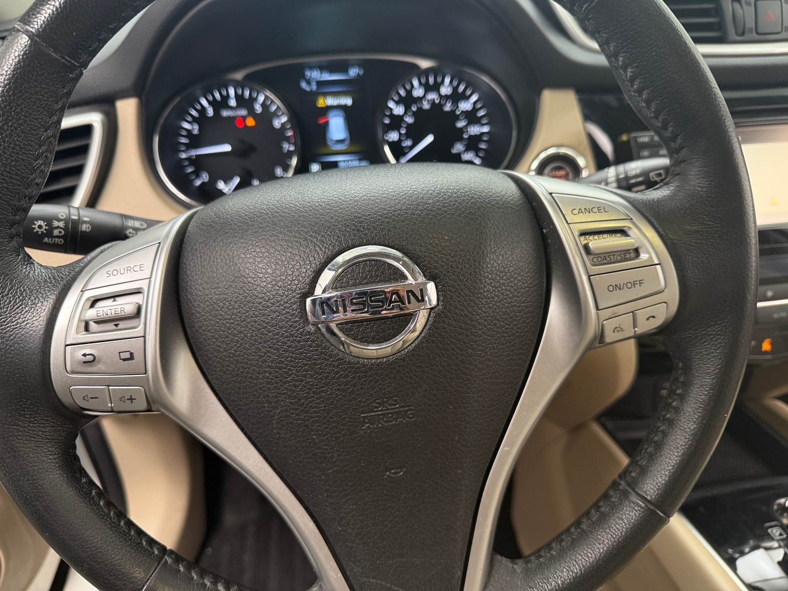 Thumbnail: 2016 Nissan Rogue - 4