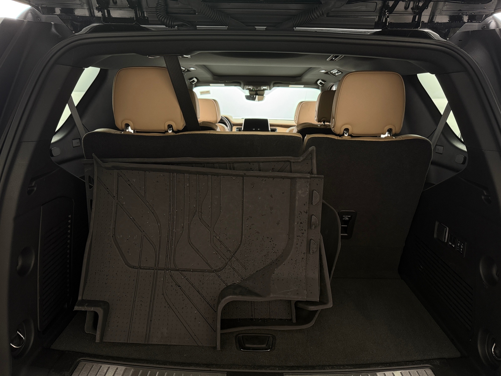 Thumbnail: 2024 Chevrolet Tahoe - 6