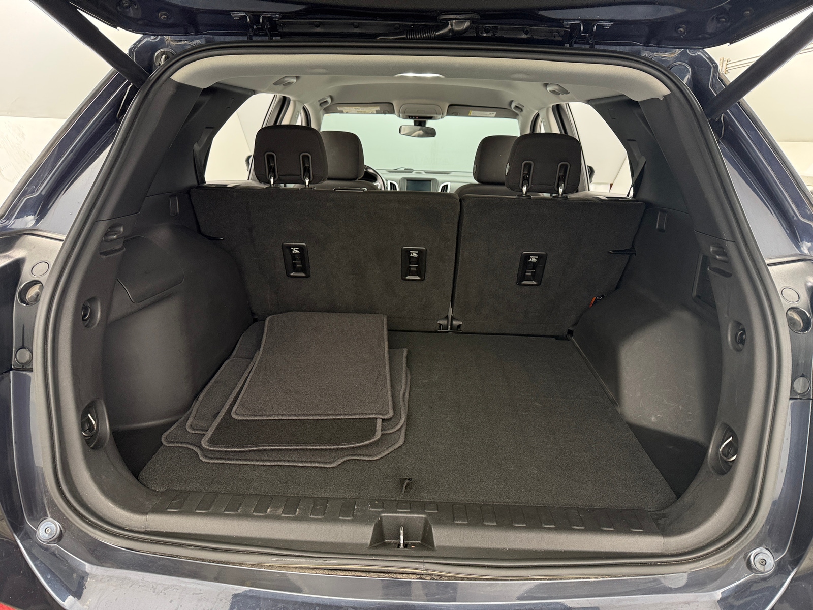 Thumbnail: 2018 Chevrolet Equinox - 7