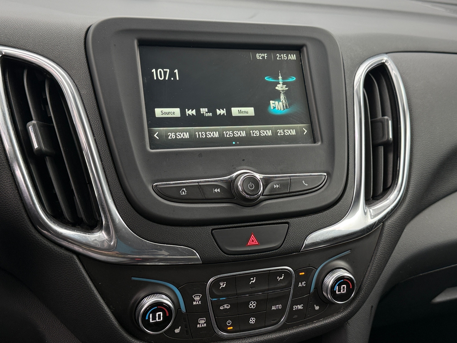 Thumbnail: 2018 Chevrolet Equinox - 4