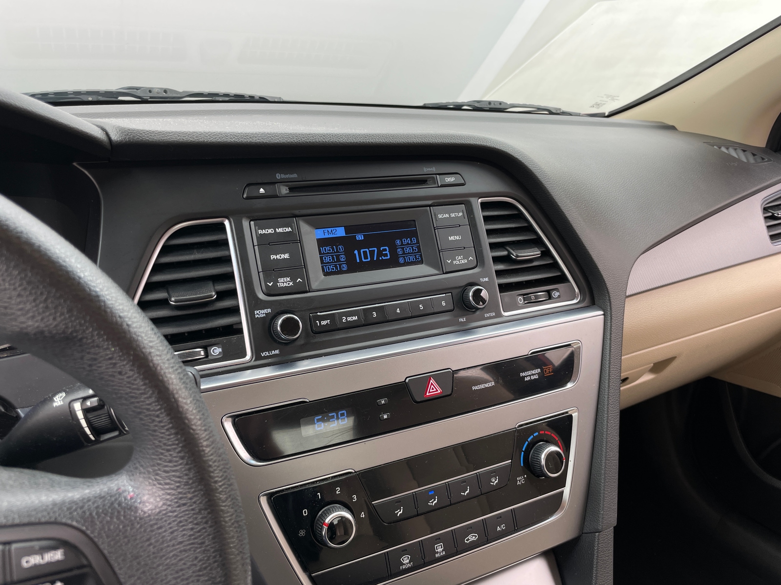 Thumbnail: 2015 Hyundai Sonata - 4