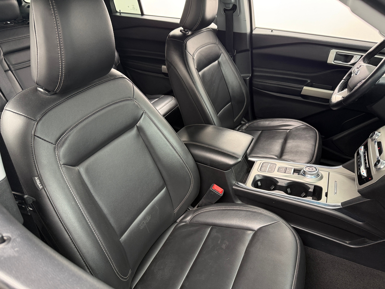 Thumbnail: 2022 Ford Explorer - 2