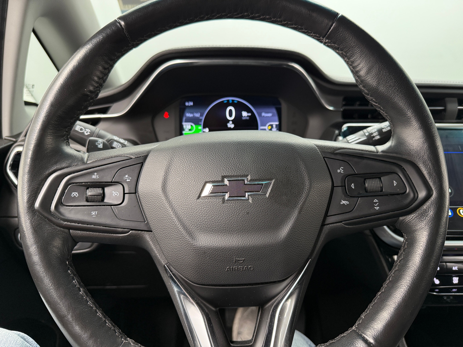 Thumbnail: 2023 Chevrolet Bolt EV - 5