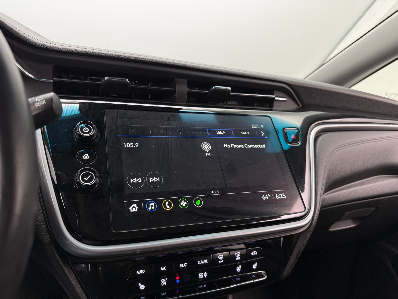 Thumbnail: 2023 Chevrolet Bolt EV - 4