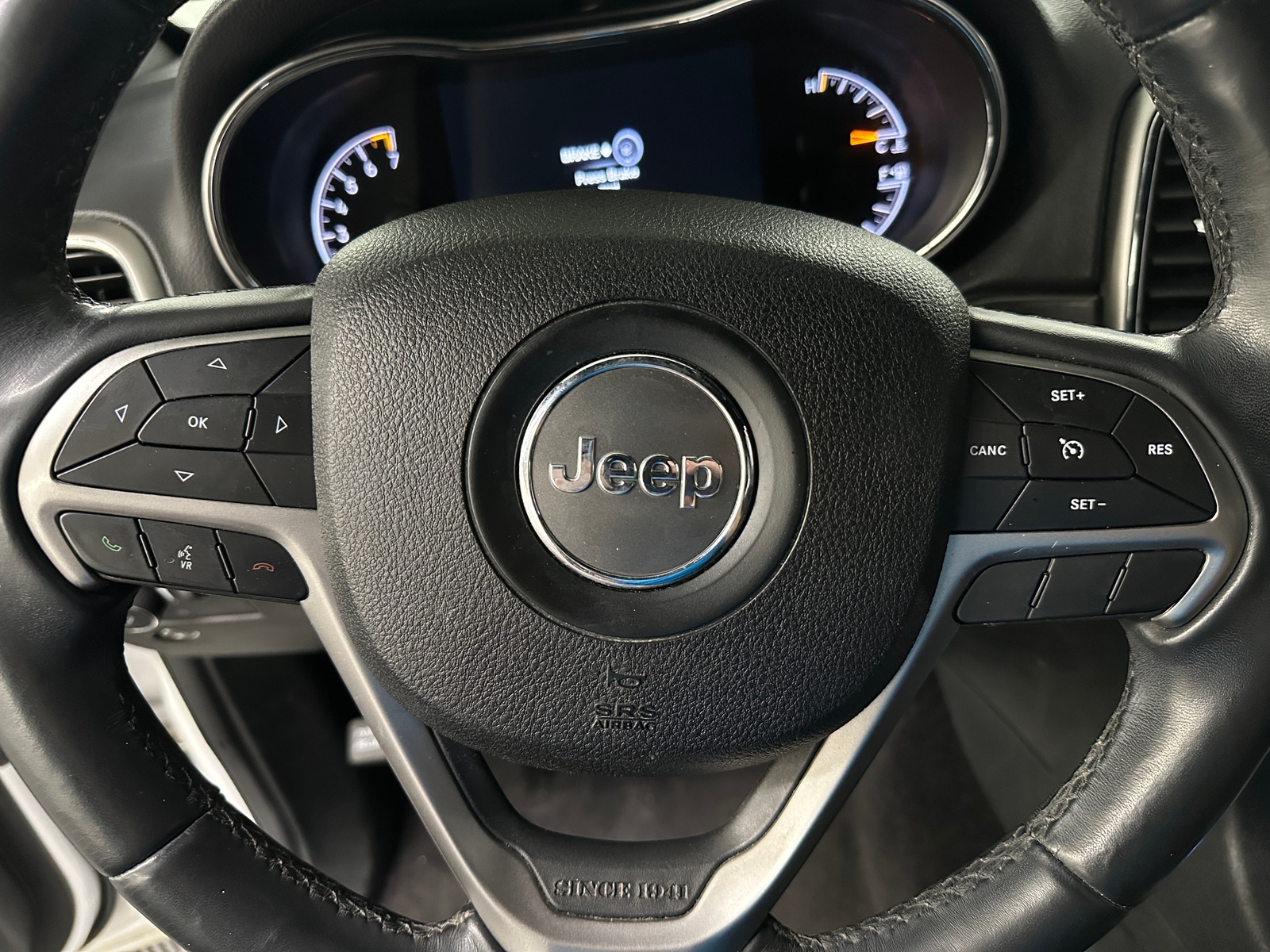 Thumbnail: 2018 Jeep Grand Cherokee - 5
