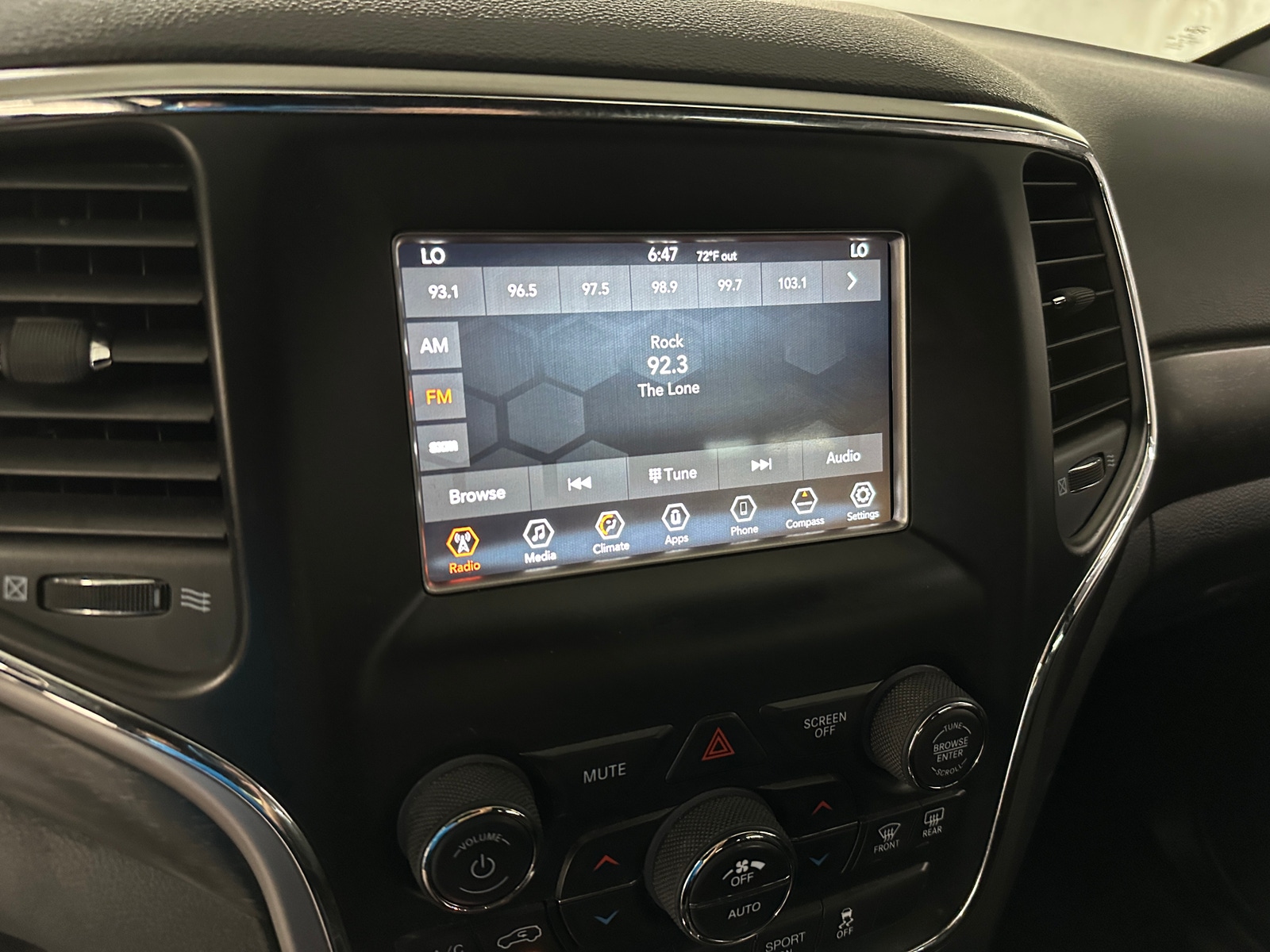 Thumbnail: 2018 Jeep Grand Cherokee - 4