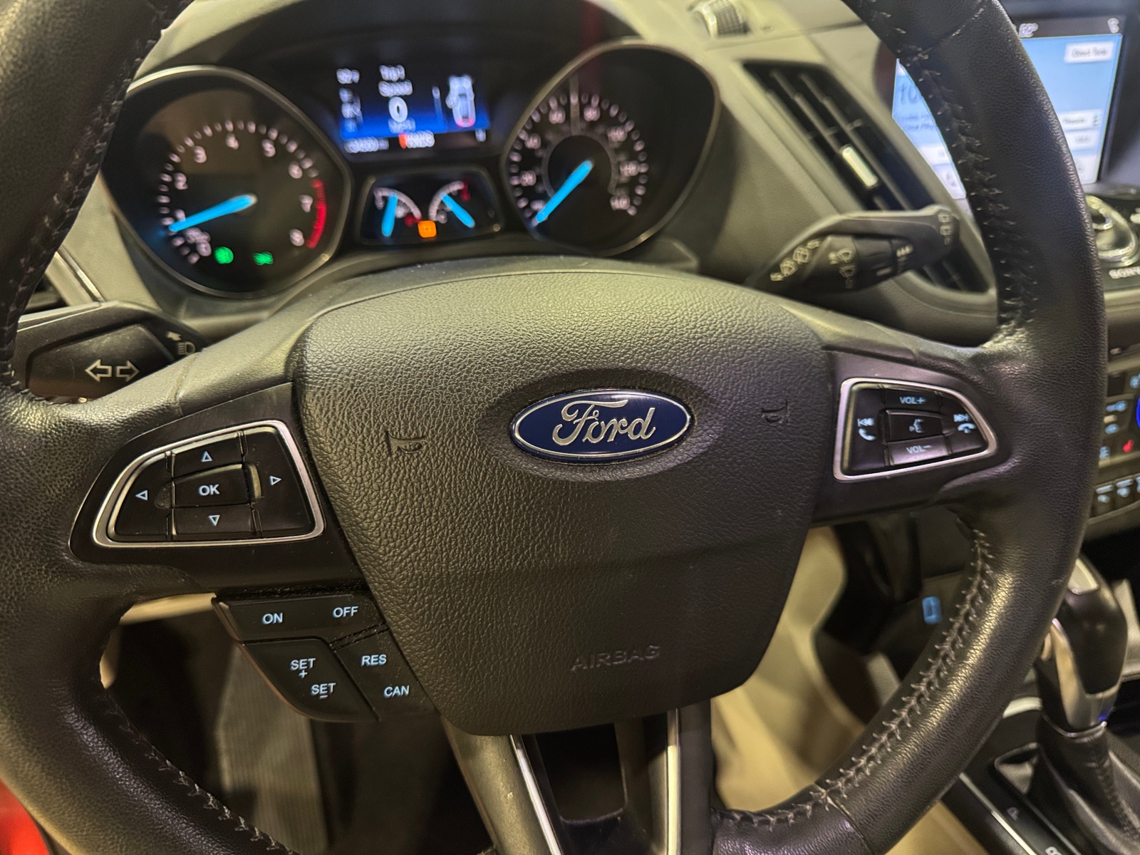 Thumbnail: 2019 Ford Escape - 4