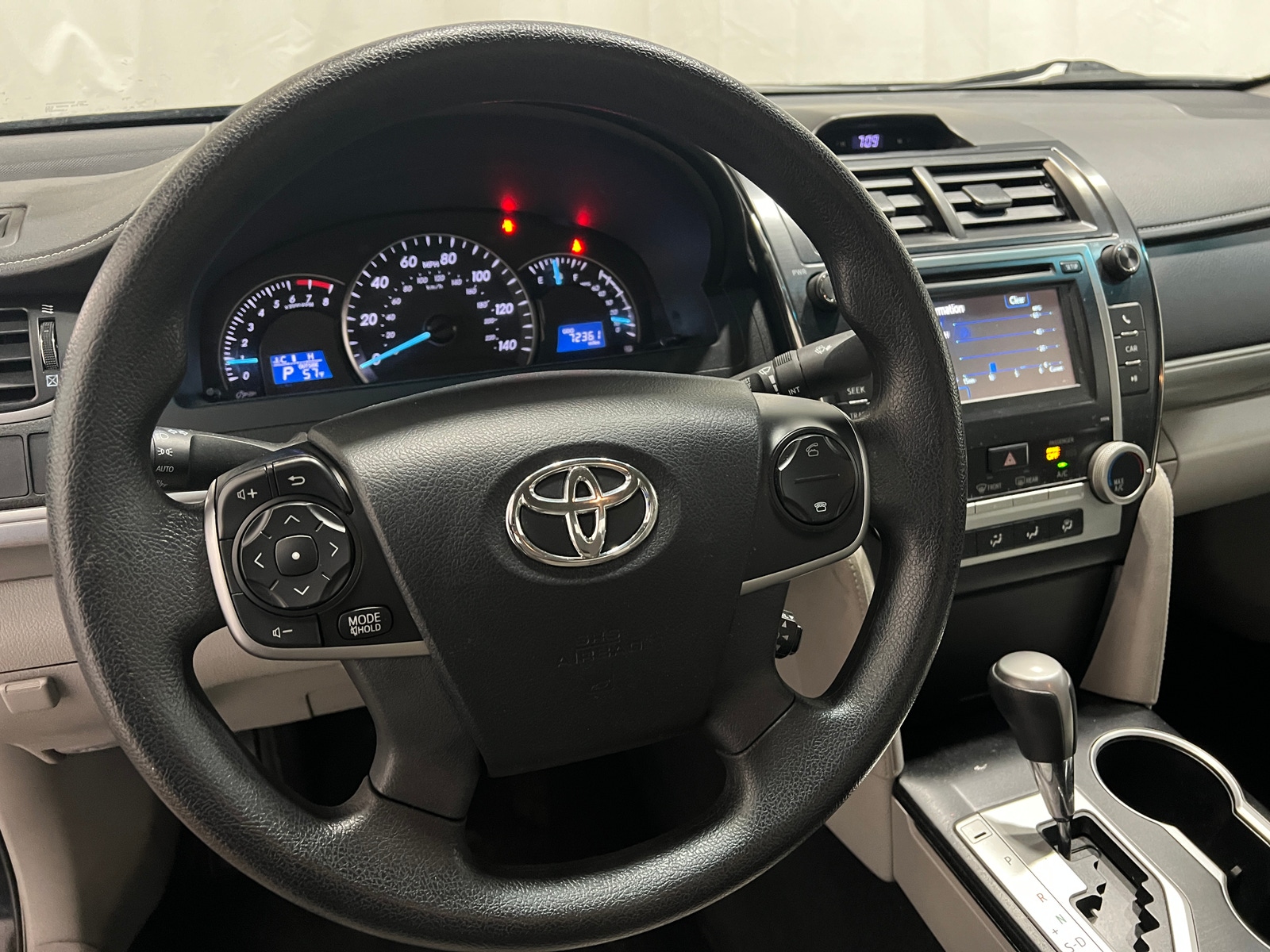 Thumbnail: 2013 Toyota Camry - 5